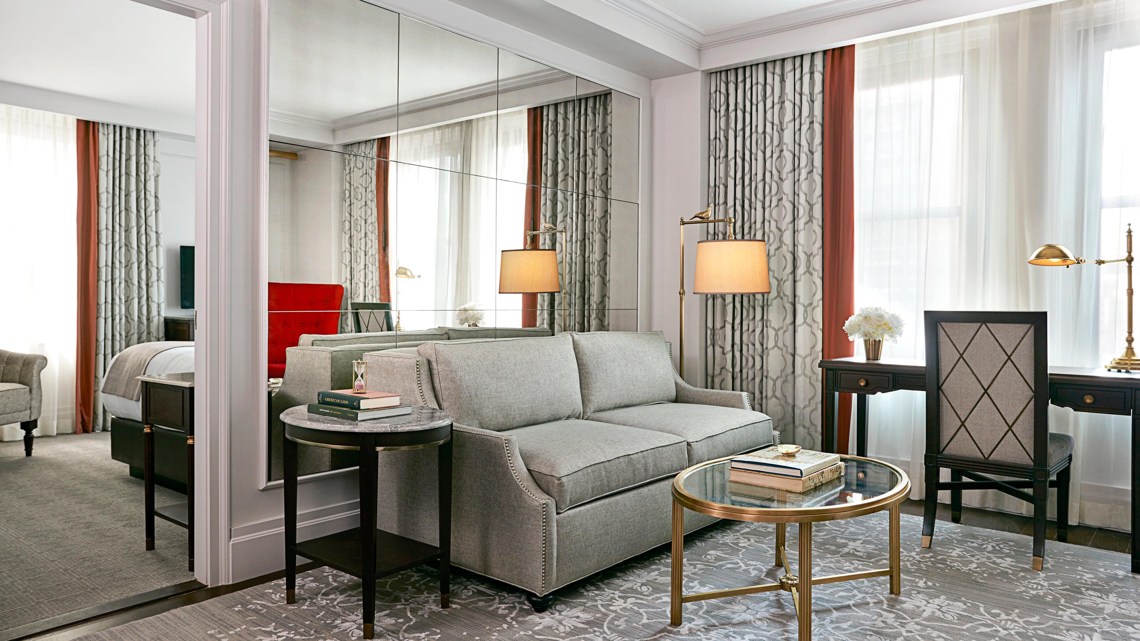 Intercontinental New York Barclay Hotel By Ihg Exterior photo A suite at the St. Regis New York