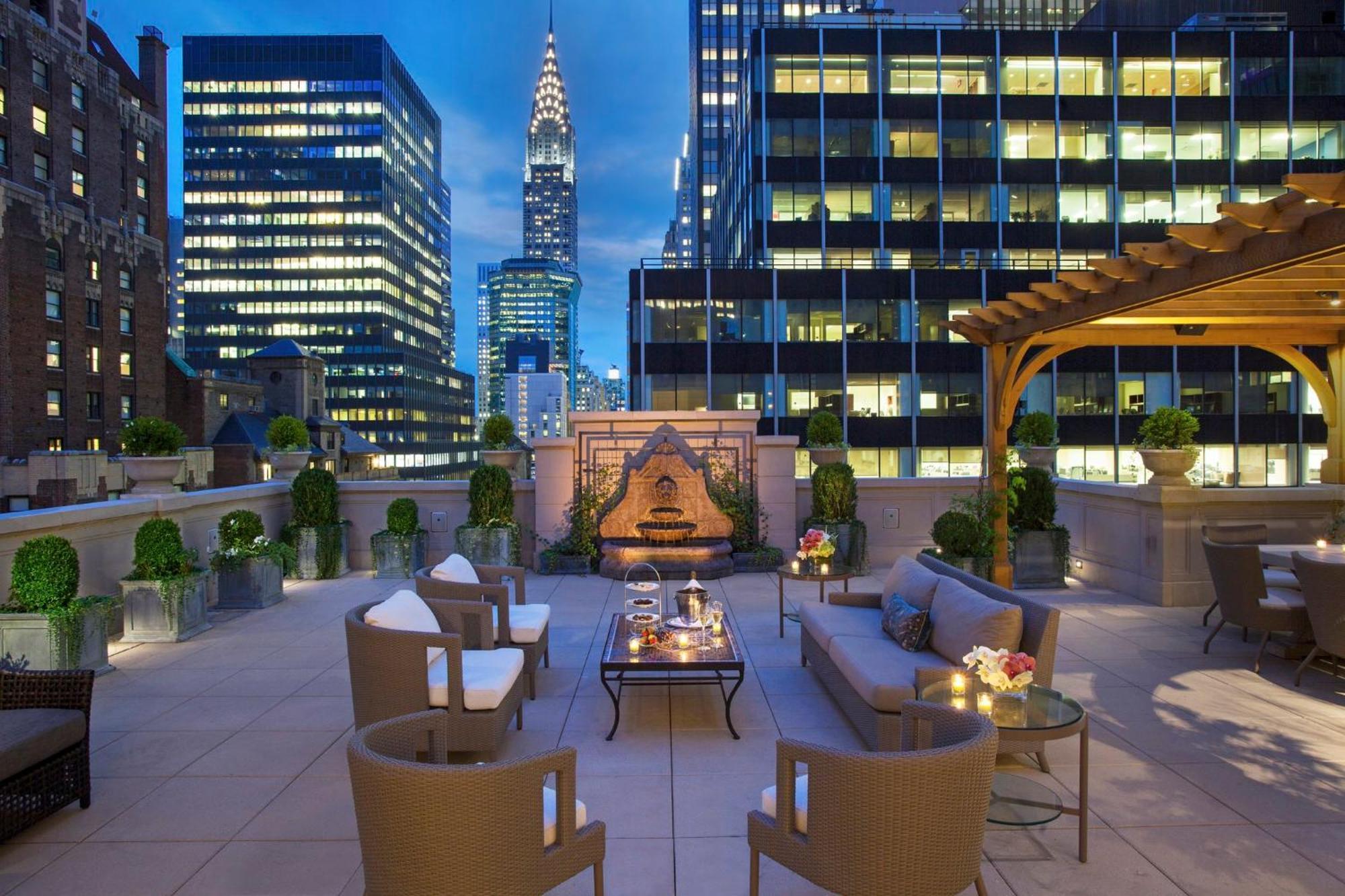 Intercontinental New York Barclay Hotel By Ihg Exterior photo The rooftop terrace